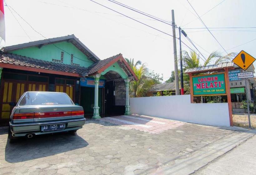 펜션 Losmen Melati