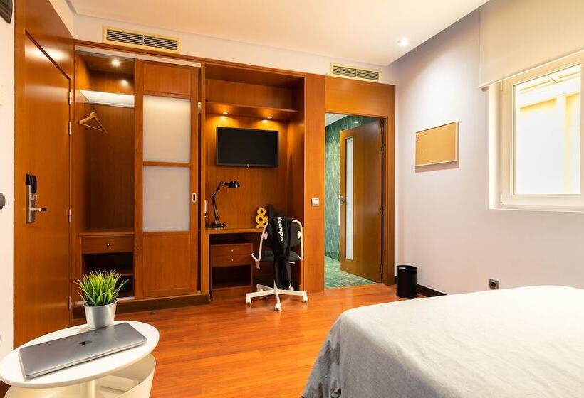 پانسیون Micampus Aranjuez Student Residence