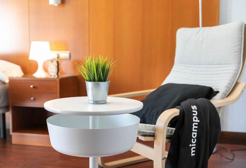 پانسیون Micampus Aranjuez Student Residence