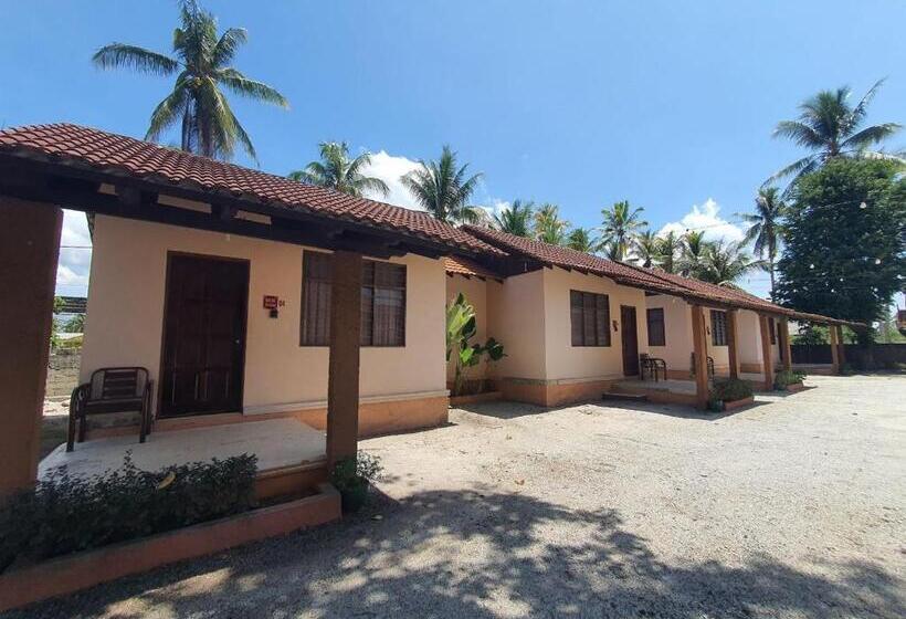 膳宿费 Nks Chalet