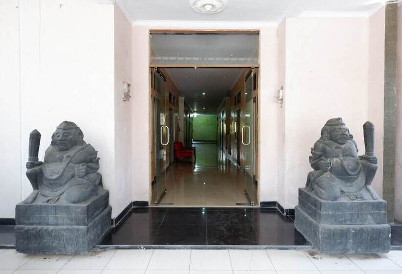 膳宿费 Reddoorz Near Gor Wisanggeni