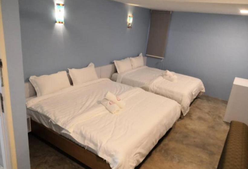 پانسیون Rick Home Teluk Intan