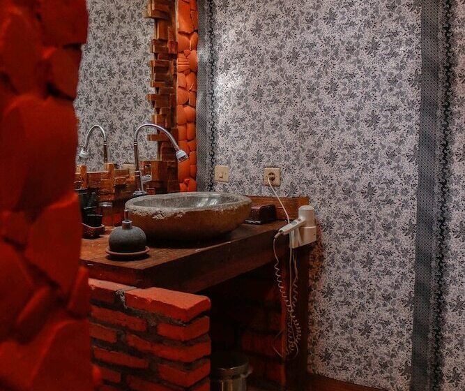 Rajaklana Resort And Spa