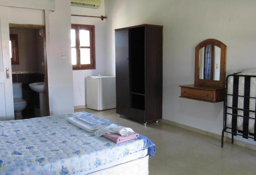 Курорт Elausa Hotel & Restaurant