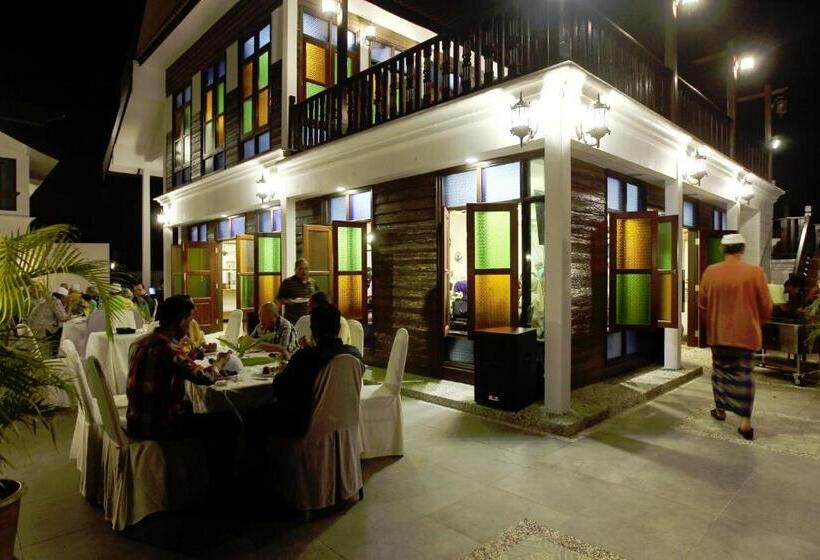 The Manor Beach Resort Besut