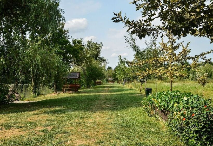 호스텔 Antal Tavi Fogadó és Horgászparadicsom