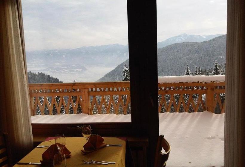 فندق Albergo Croce D Aune