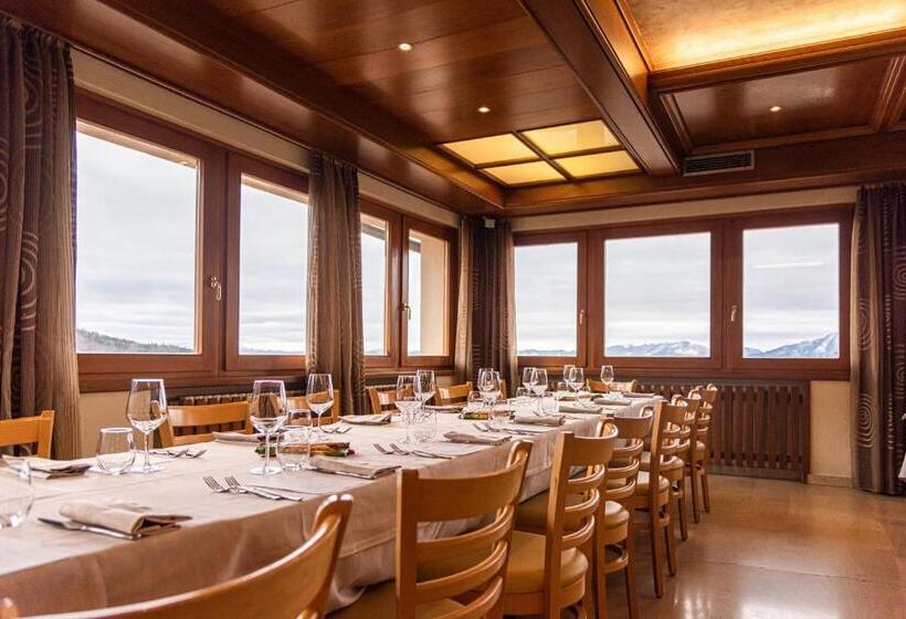 فندق Albergo Croce D Aune