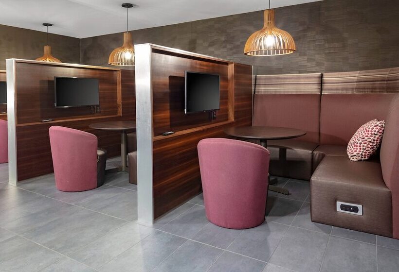 호텔 Courtyard Cincinnati Mason