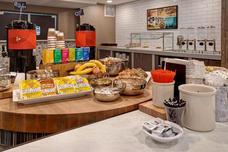 酒店 Embassy Suites By Hilton Rockford Riverfront