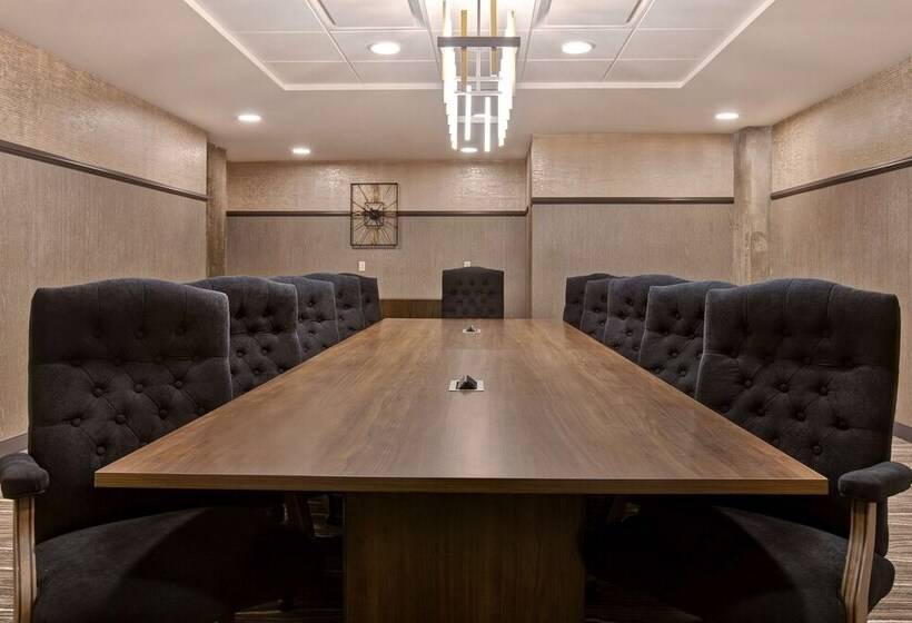 酒店 Embassy Suites By Hilton Rockford Riverfront