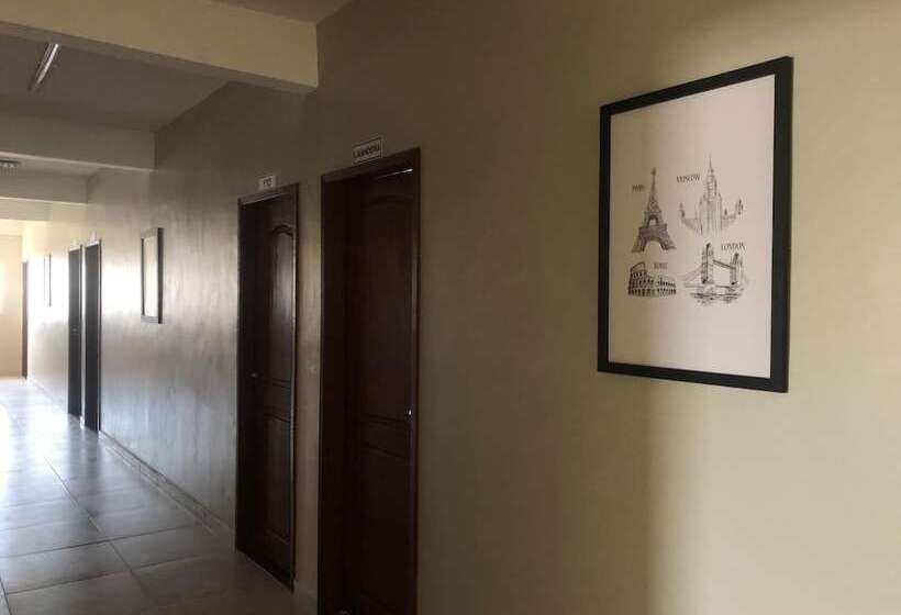 Отель Gran Parada