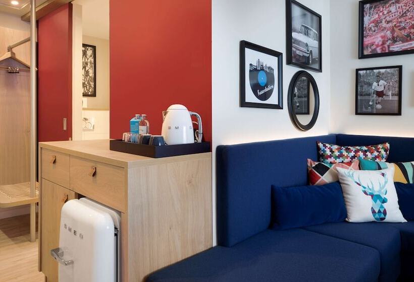 Отель Hampton By Hilton Kaiserslautern