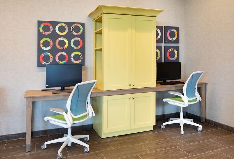 ホテル Home2 Suites By Hilton Omaha Un Medical Ctr Area