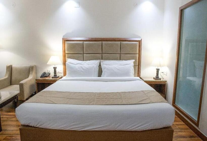 בית מלון כפרי Jade Square