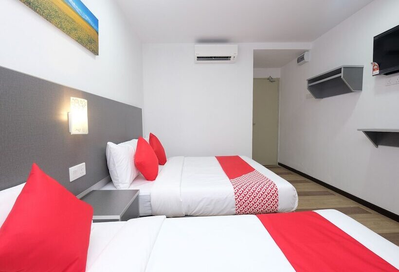 בית מלון כפרי Oyo 44043 First Garden