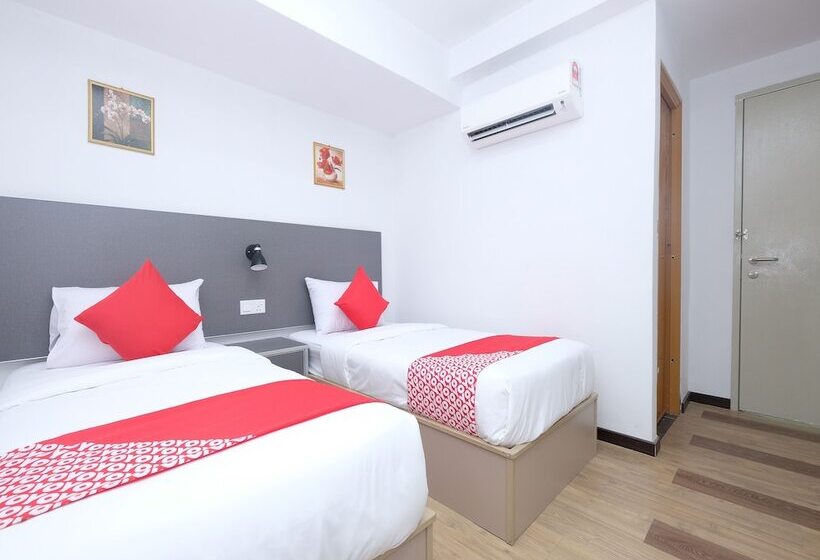 בית מלון כפרי Oyo 44043 First Garden