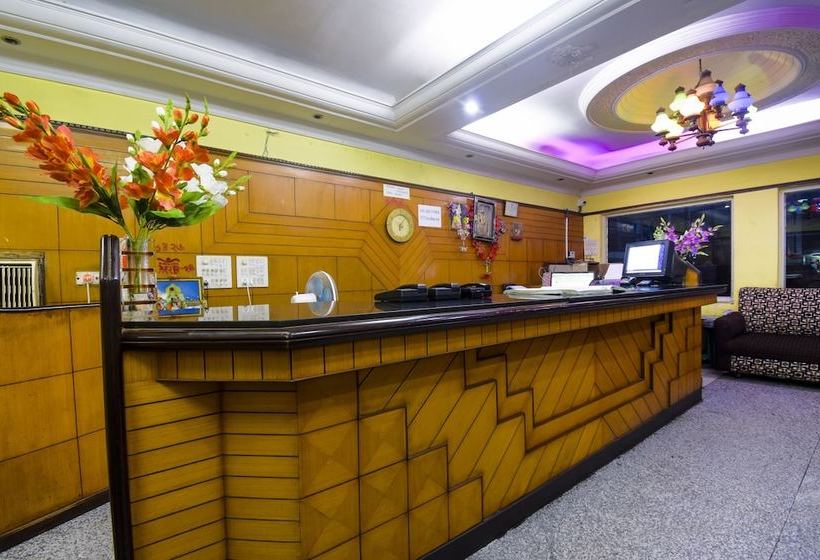 ホテル Oyo 60019  Classic Inn