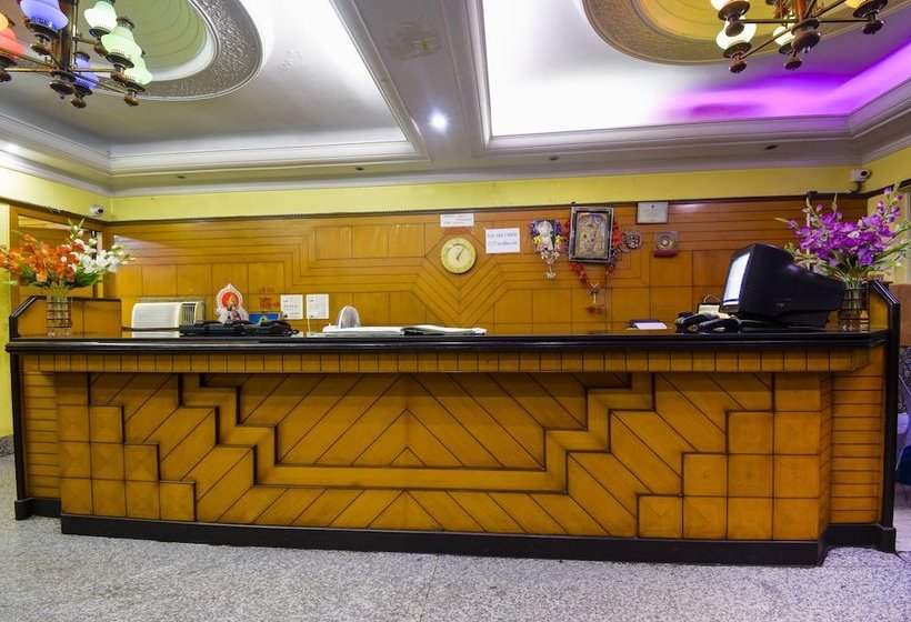 ホテル Oyo 60019  Classic Inn