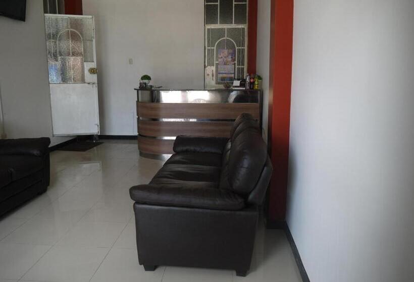 ホテル Suite Juliaca