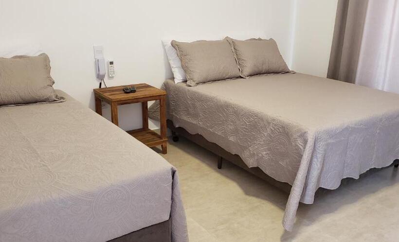 פנסיון Pousada Capitólio