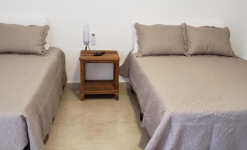 פנסיון Pousada Capitólio