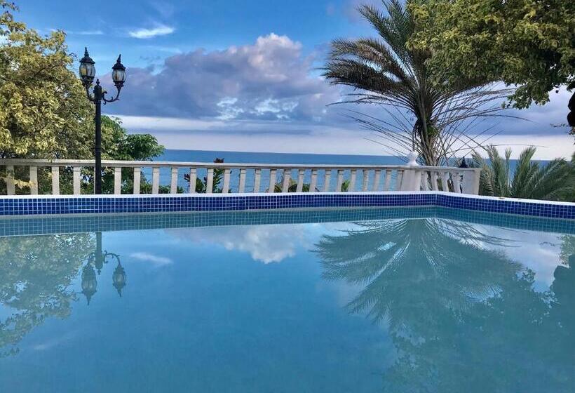 فندق صغير Cafegourmetptacorona