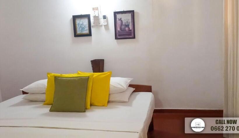 旅馆 Habarana Inn