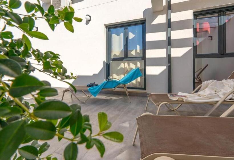 Apartamentos La Laguna