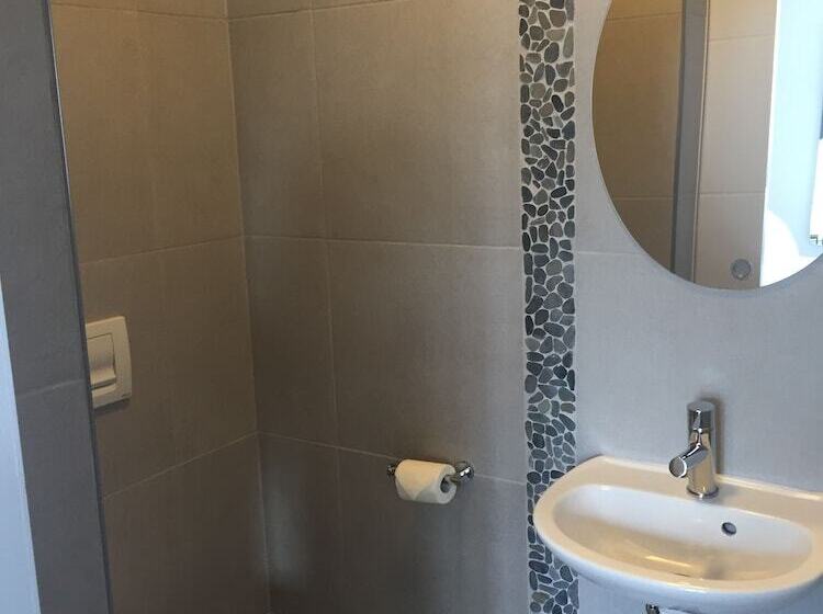 בית מלון כפרי Ar Men 2