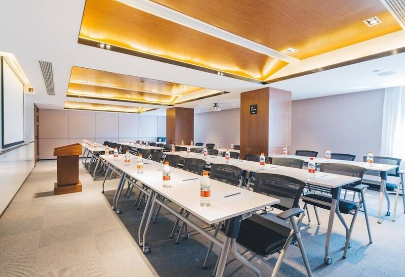 Atour Hotel Zibo Liuquan Road