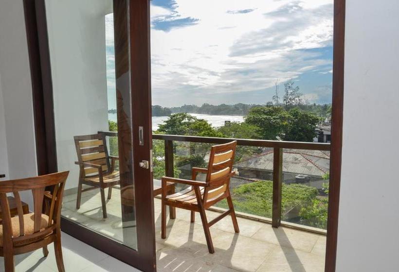 فندق Centhara Beach Weligama