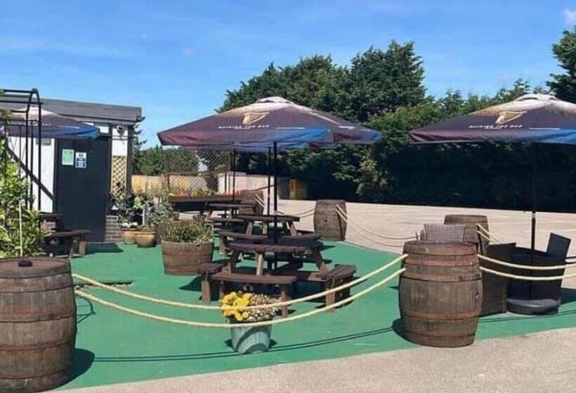 فندق Chequers Country Inn