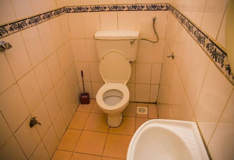 هتل Kenthill Guest House