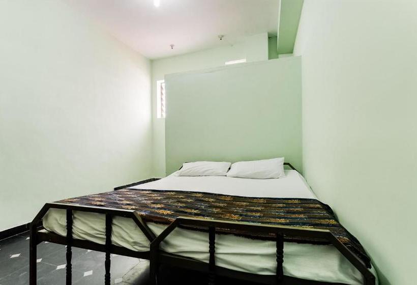 酒店 Spot On 46897 Saravana Stays