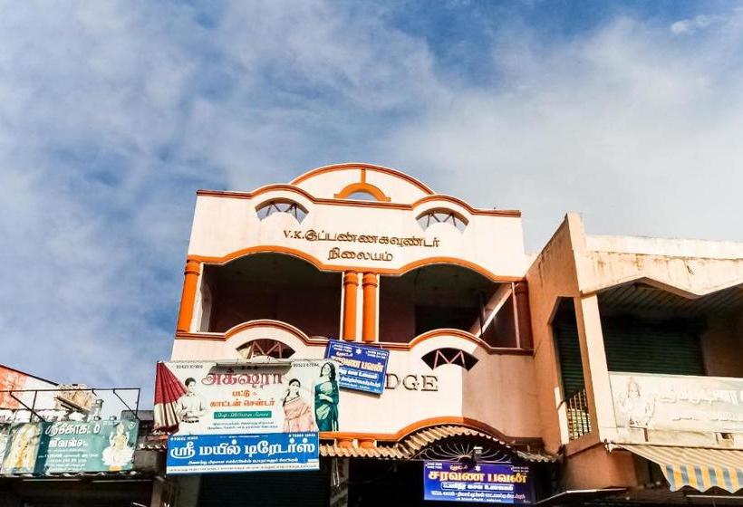 酒店 Spot On 46897 Saravana Stays