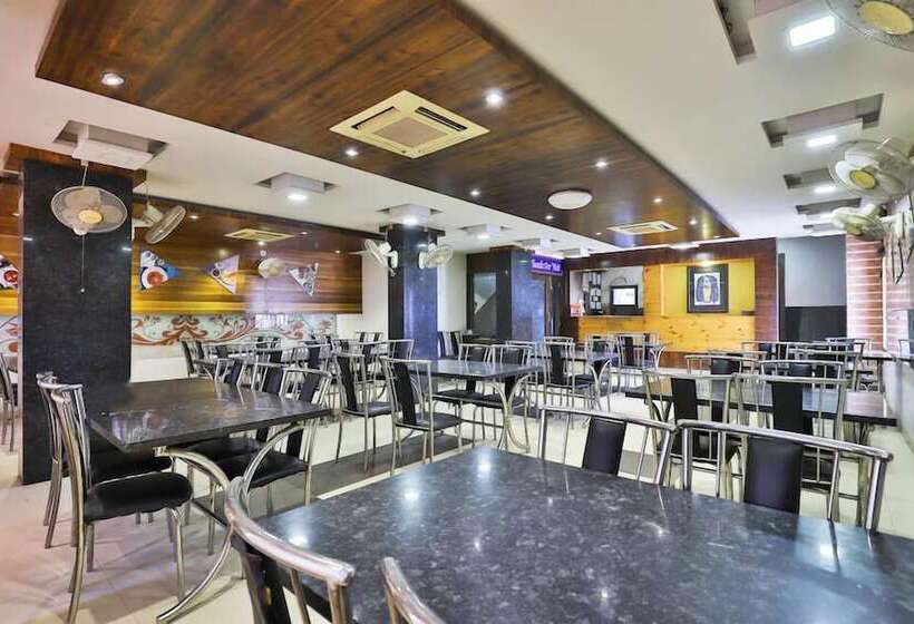 호텔 The City Palace Dwarka