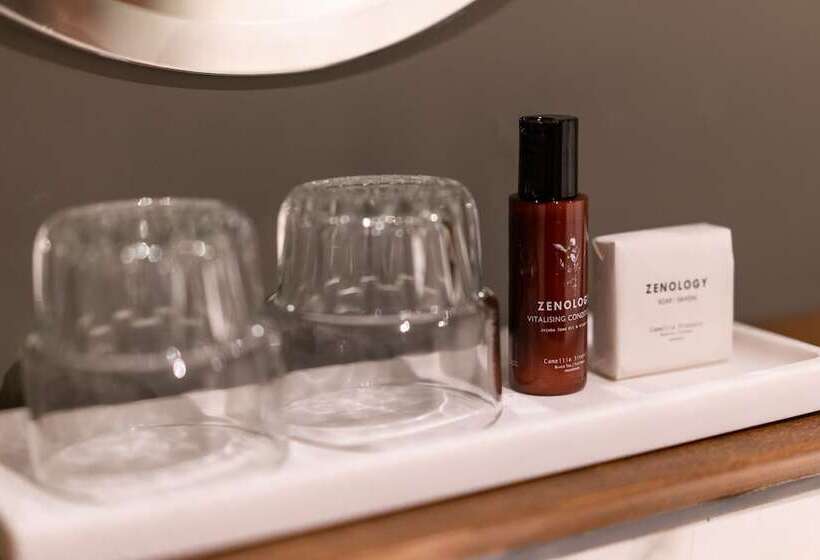 فندق The Collector