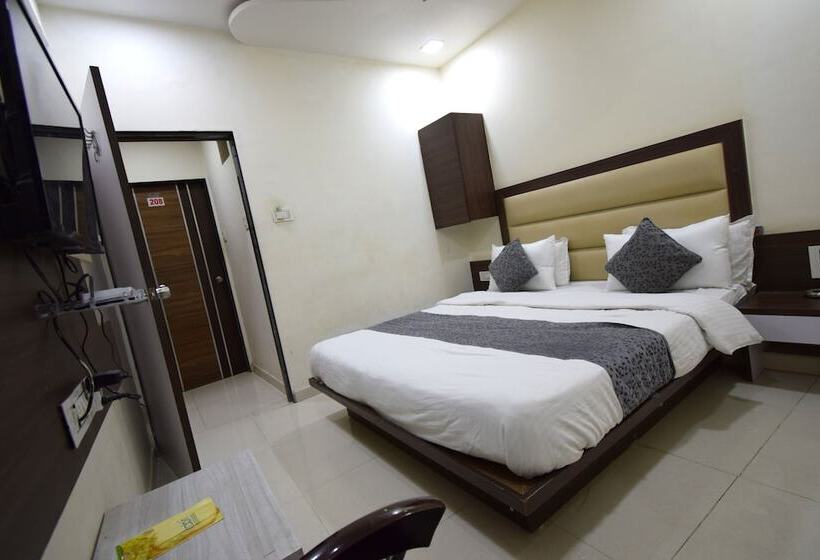 호텔 The Lake Palace