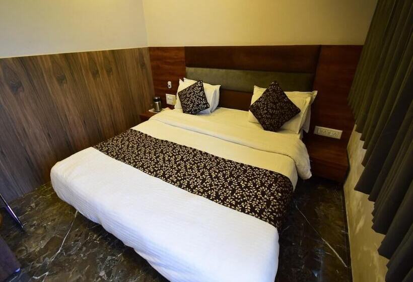 호텔 The Lake Palace