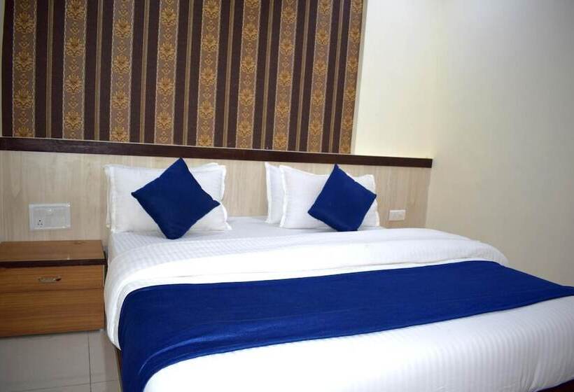 호텔 The Lake Palace