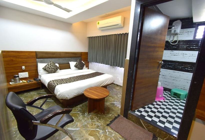 호텔 The Lake Palace