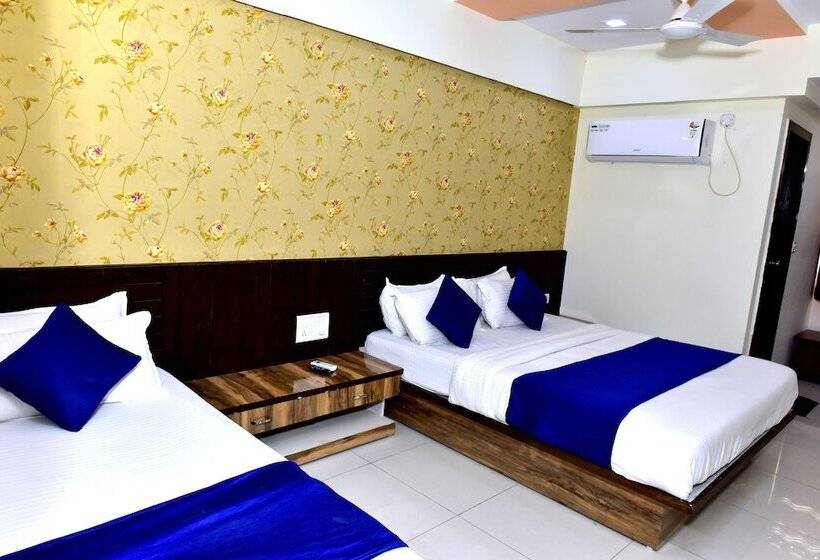 호텔 The Lake Palace