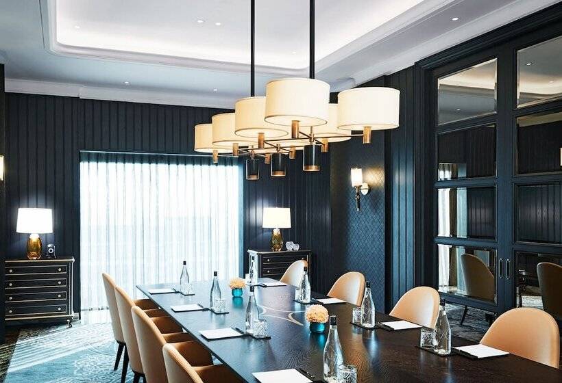 酒店 The Ritzcarlton, Pune