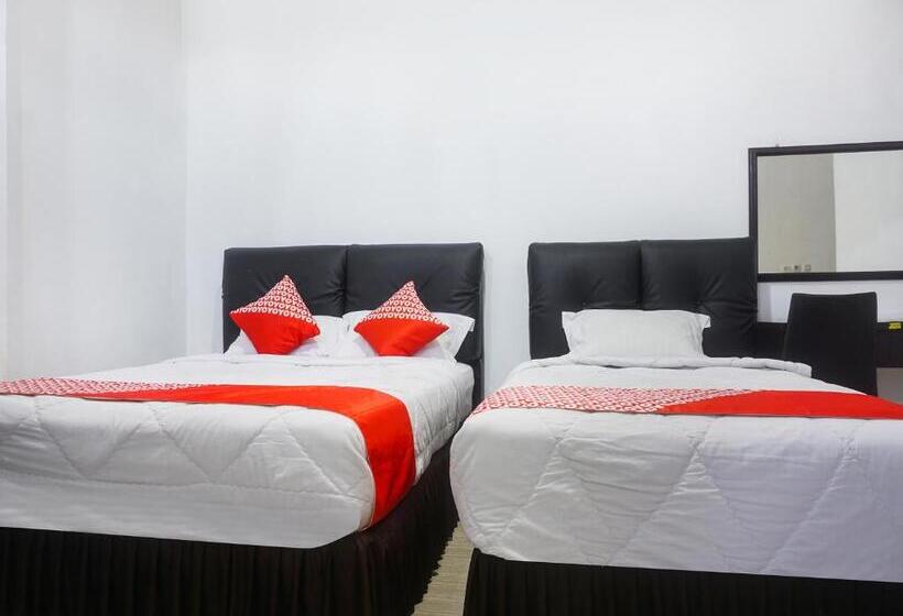 膳宿费 Reddoorz Near Makassar Town Square 2