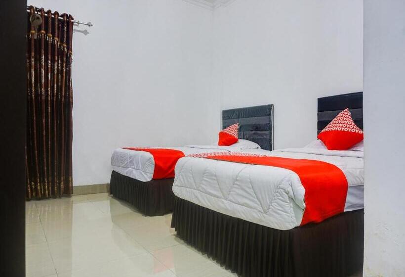 膳宿费 Reddoorz Near Makassar Town Square 2