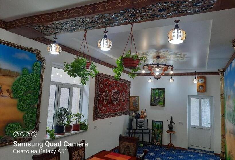 ペンション Guest House Khiva Boyjon Ota