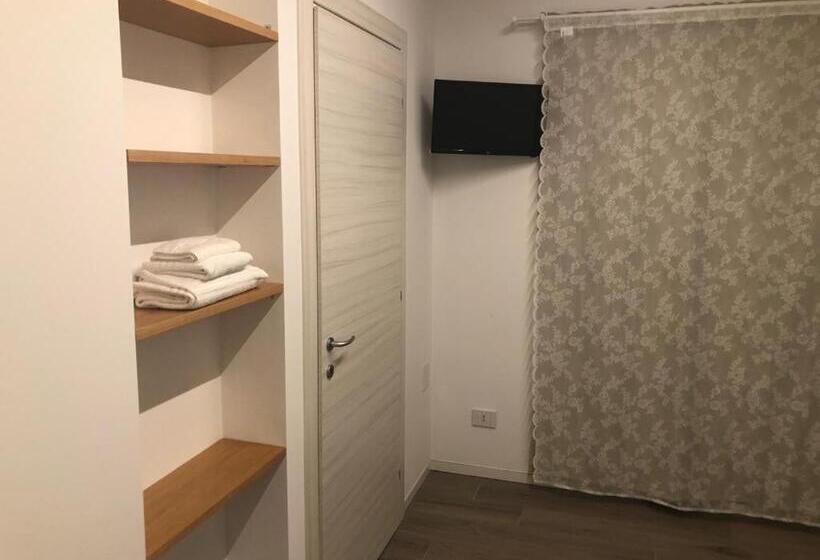 פנסיון Ibisco Affittacamere