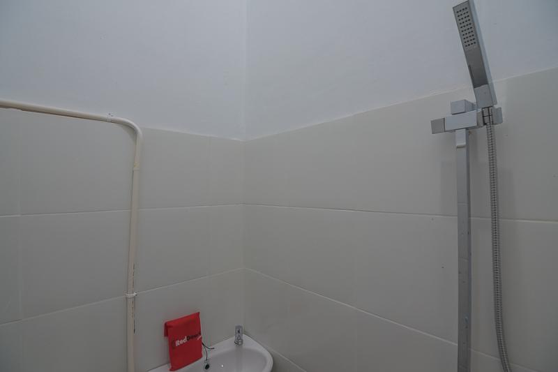 بنسيون Reddoorz @ Jalan Pelita Batam