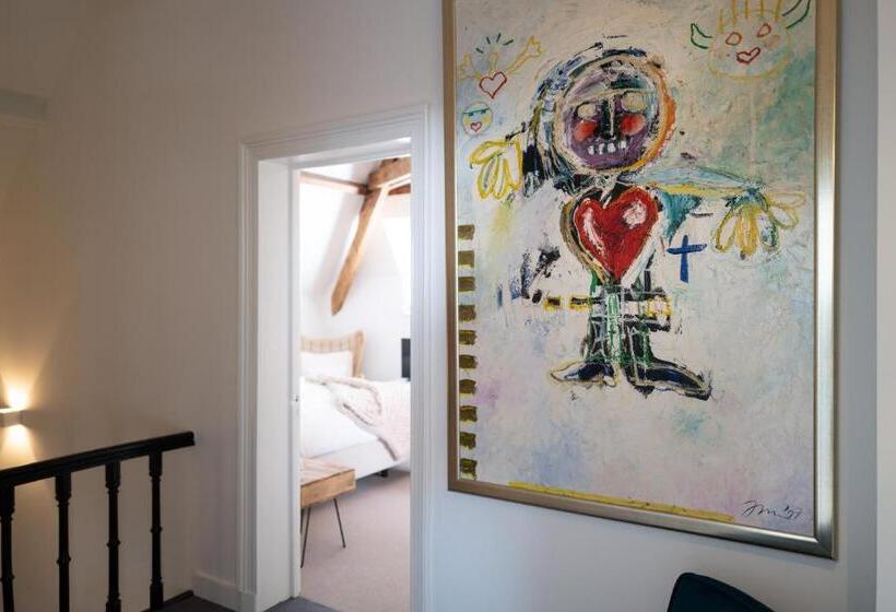 تختخواب و صبحانه Bella Vista